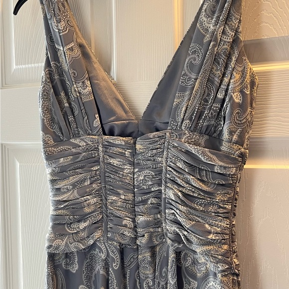 Carmen Marc Valvo sleeveless dress - Picture 5 of 7